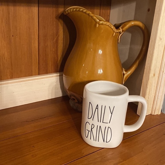 Rae Dunn Artisan Collection by Magenta Daily Grind Mug 16oz New With Tag - Picture 10 of 10